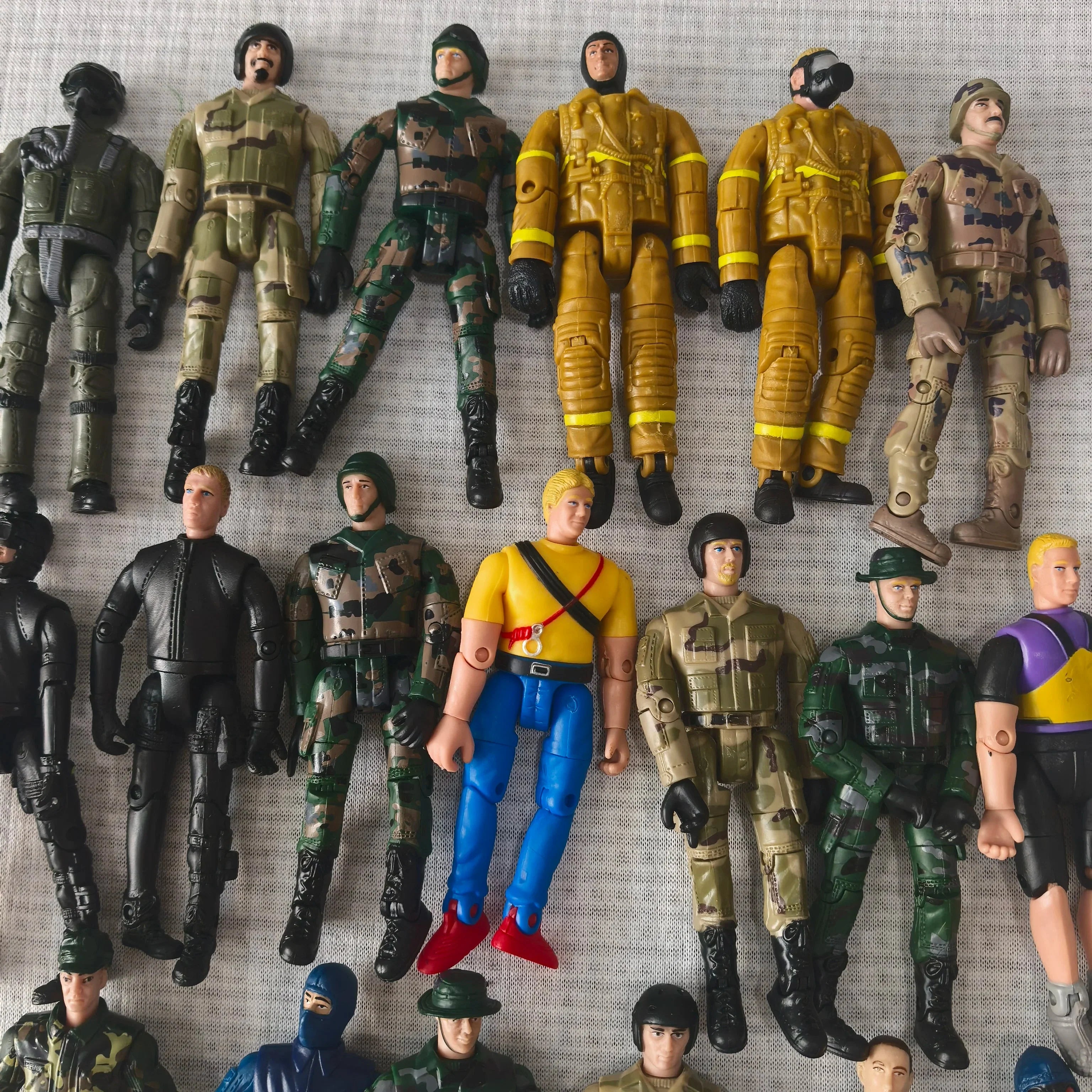 Elite Force Military Action Figures | 5-Piece 10cm Soldier Model Set